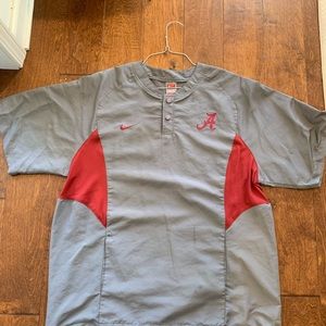 Nike - men’s large drifit short sleeve wind breaker - Alabama